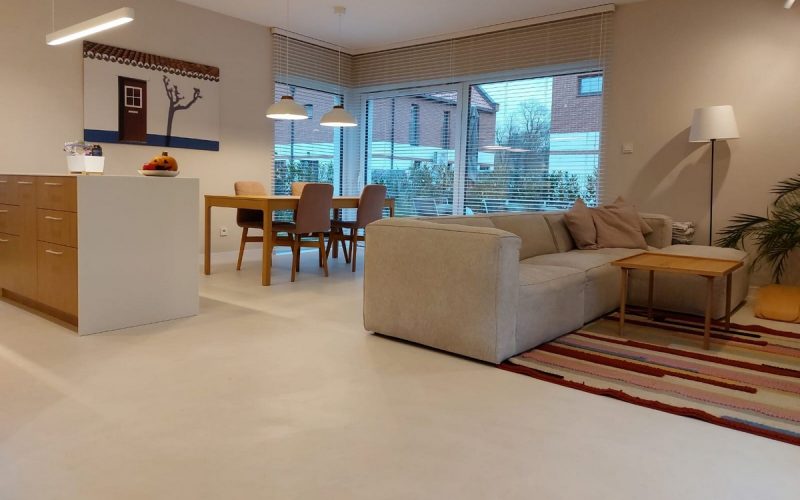 Podłoga z mikrocementu